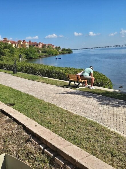 Foto del edificio - 2732 Via Murano