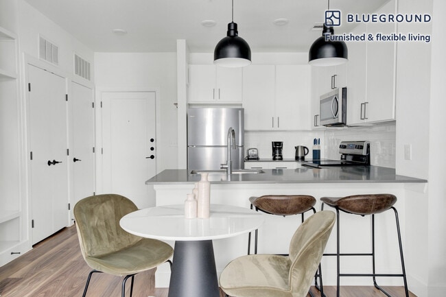 Foto del edificio - 1401 Art Dilly Dr.