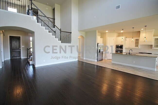 Building Photo - Luxury 2-Story 4/3.5/3 in Heath Yacht & Golf Club For Rent!