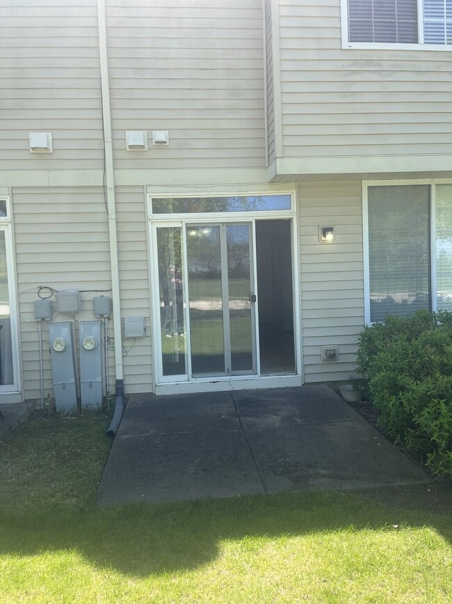 Foto del edificio - 5752 Wildspring Dr