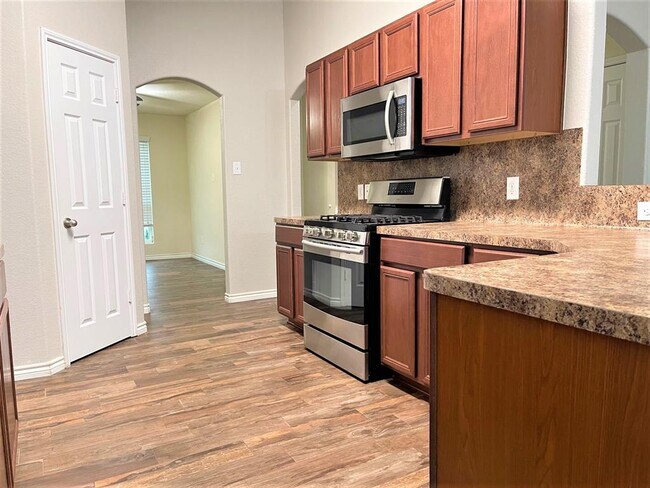 Building Photo - 3226 View Valley Trail