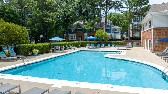 Piscina - Crestline Cary