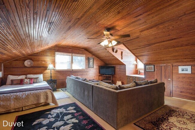 Building Photo - 5 br, 2.5 bath House - 16 Halsey Street