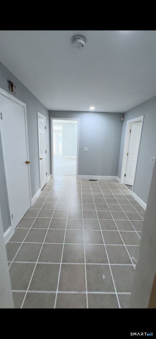 Foto del edificio - 95 New Canaan Ave