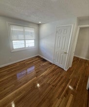 Building Photo - 994 Washington St