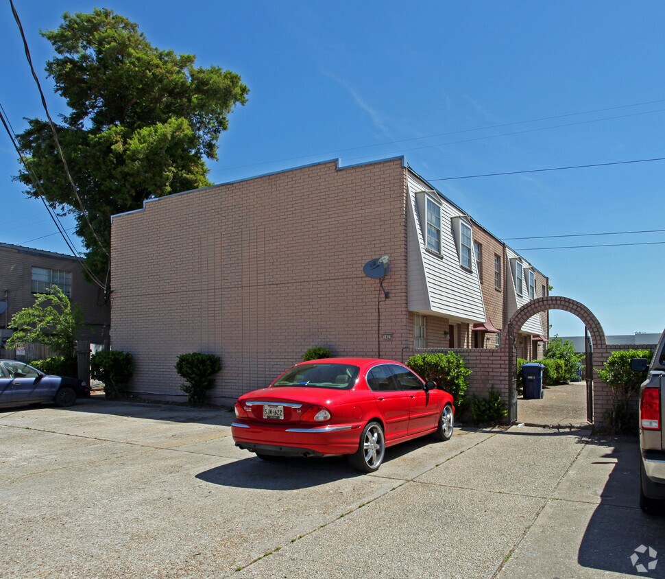 Primary Photo - 1425-1429 Hickory Ave