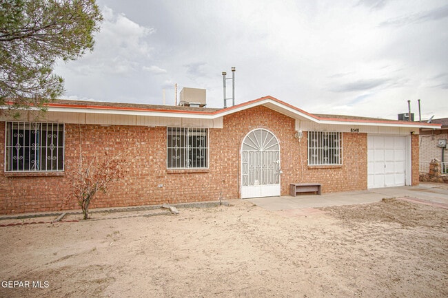 Building Photo - 8548 Arboleda Dr