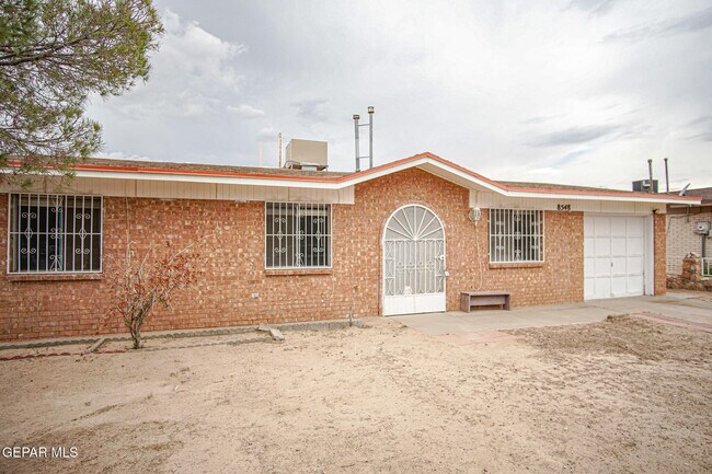 Foto del edificio - 8548 Arboleda Dr