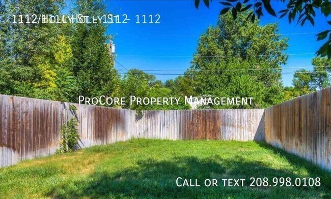 Foto del edificio - Cute 2 bedroom 1.5 bath very spacious dupl...