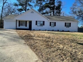 Building Photo - 4031 Drowsy Ln