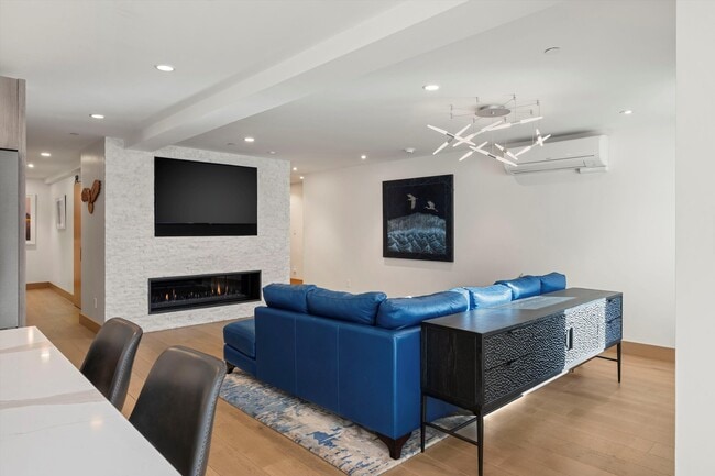 Foto del edificio - 447 E Cooper Ave