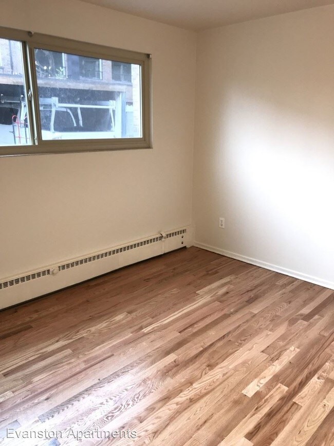 Foto del edificio - 4905-4913 Evanston Ave N