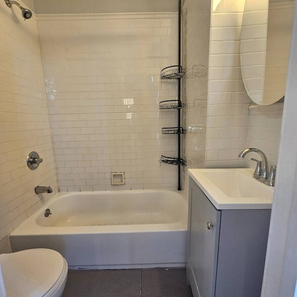 Building Photo - 59-28 56th St