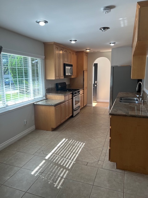 Bright Kitchen - 8109 Glade Ave