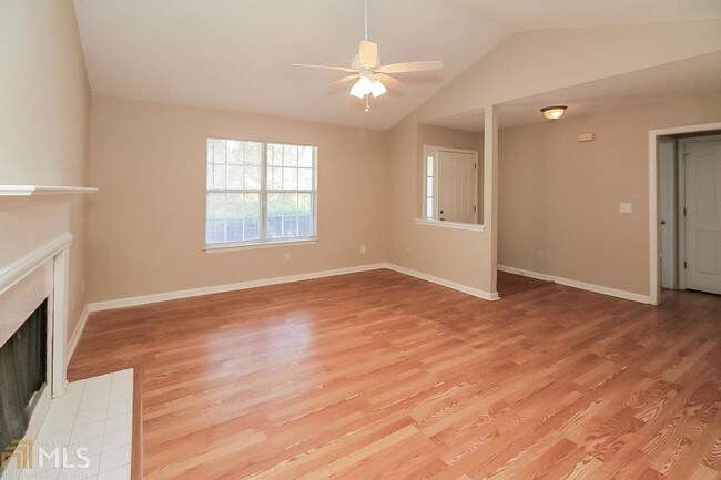 Building Photo - 1633 Thorn Ridge Trail