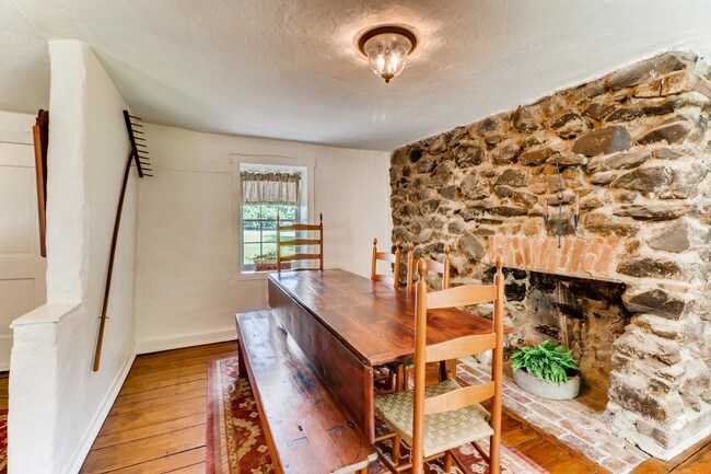 Foto del edificio - 717 Old Fallston Rd