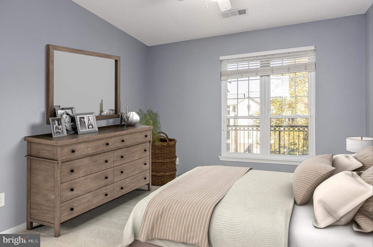 Foto principal - 1521 Spring Gate Dr.
