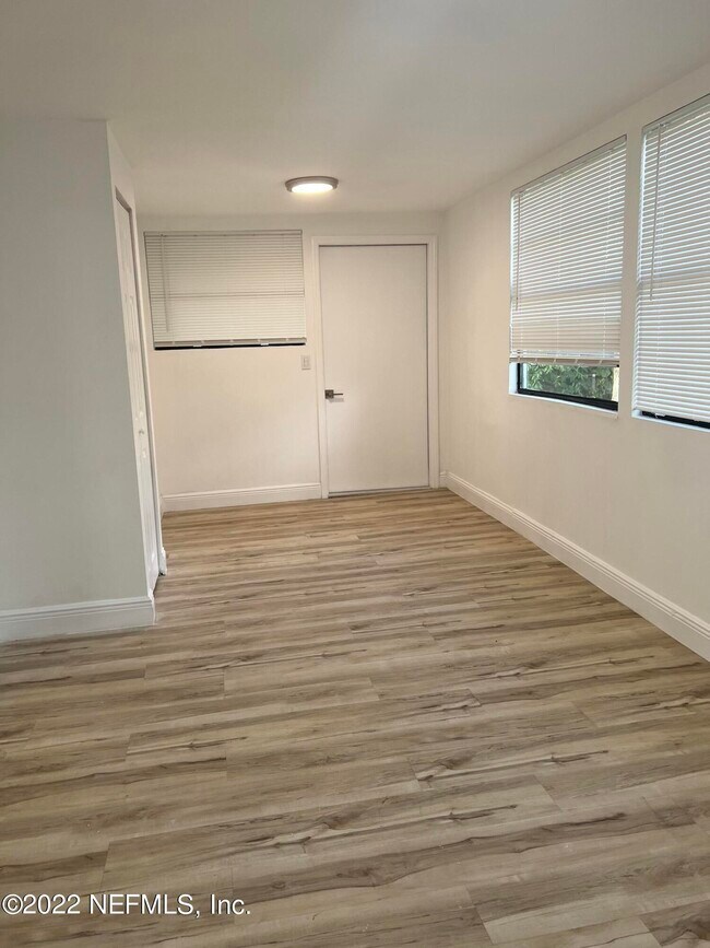 Foto del edificio - 407 N St Clair St