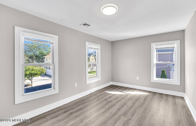 Foto del edificio - 700 Fifth Ave