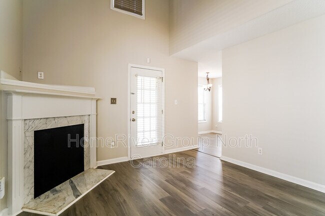 Building Photo - 4812 Windblown Ct