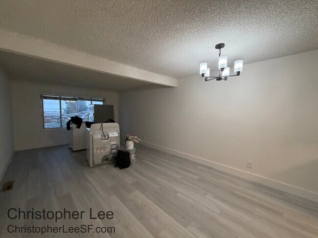 Foto del edificio - 3839 Radburn Dr