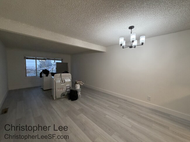 Building Photo - 3839 Radburn Dr