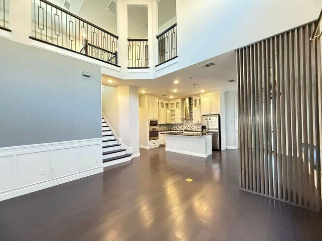 Building Photo - What's special