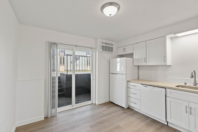 Foto del edificio - Greenwood Apartments