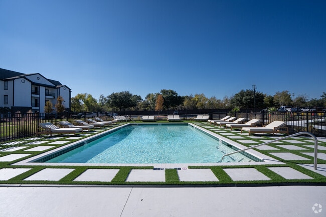 The Aria - The Aria Apartments