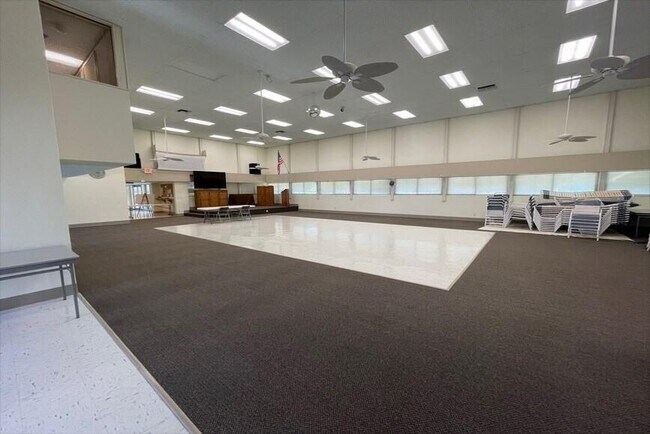 Foto del edificio - 1225 NW 21st St