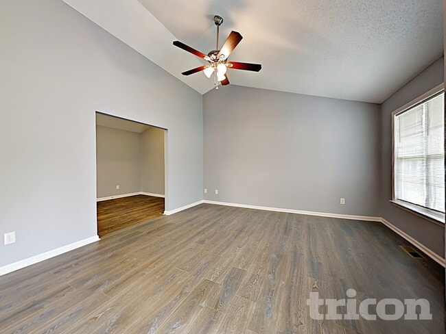 Building Photo - 125 Pinto Dr