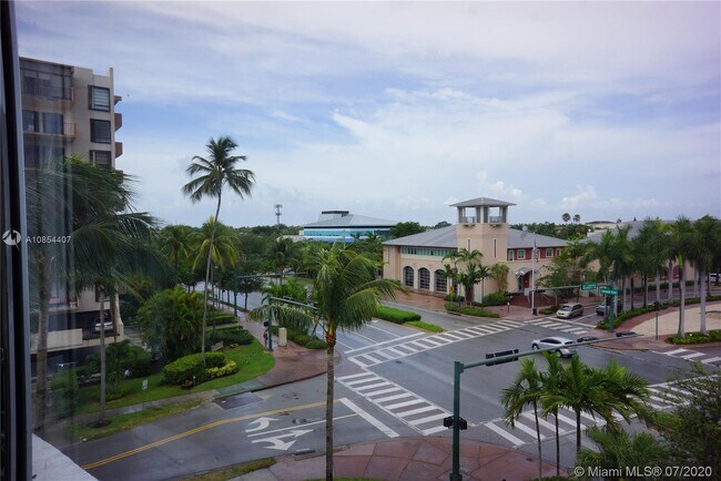 Building Photo - 555  Crandon Blvd 54 Key Biscayne Fl 33149
