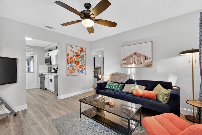 Foto del edificio - 2301 14th Ave N