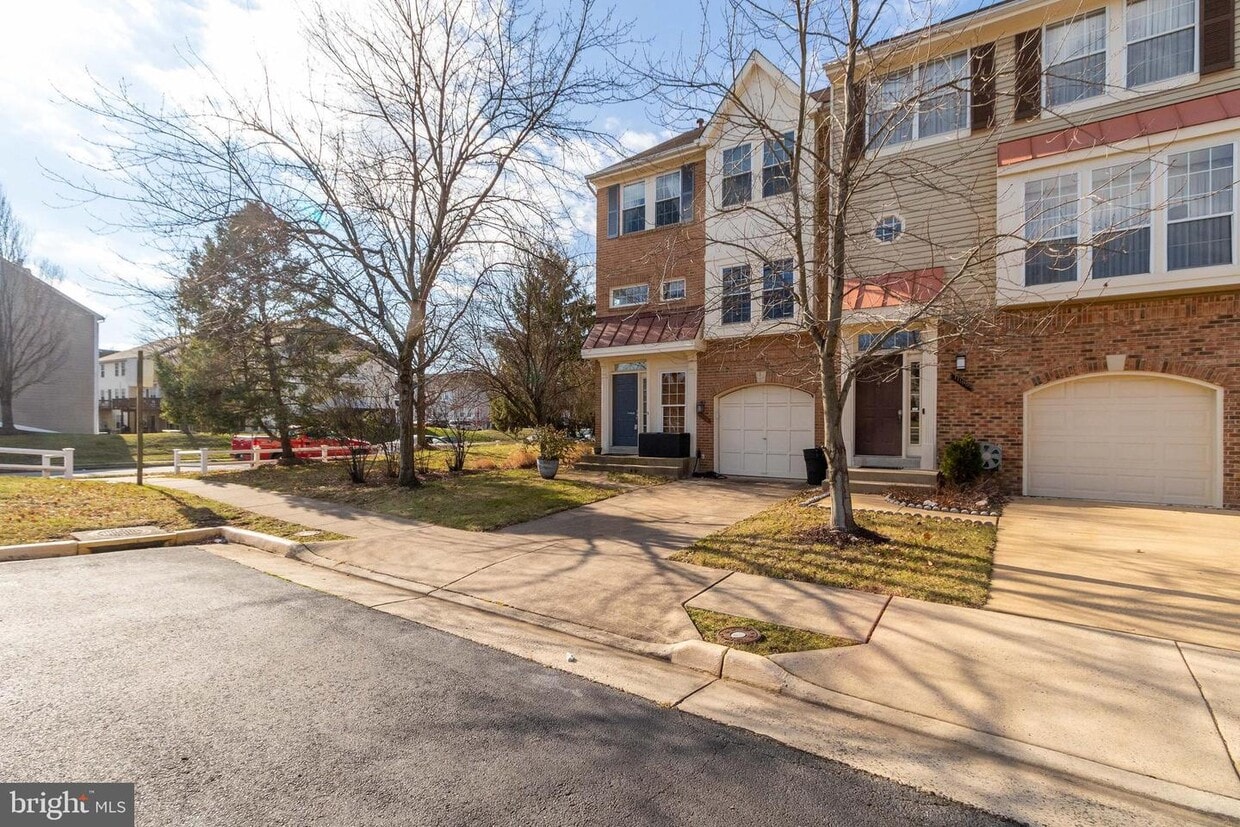 11101 Luxberry Ct, Manassas, VA 20109 Townhome Rentals in Manassas VA