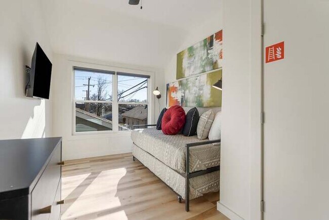 Foto del edificio - Elevated Pad @ Cherry Street