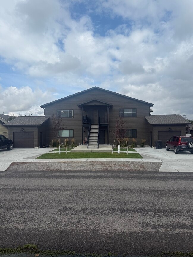 Building Photo - 205 Stiles Ave