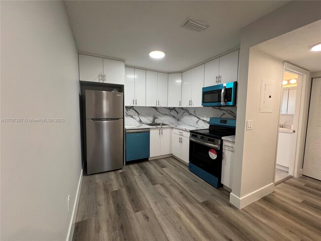 Foto del edificio - 21121 SW 85th Ave