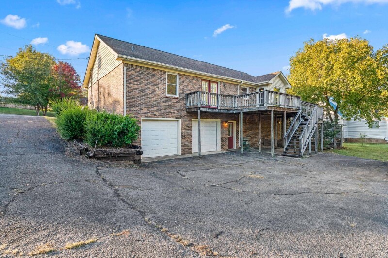 Building Photo - 100 Rocky Dr