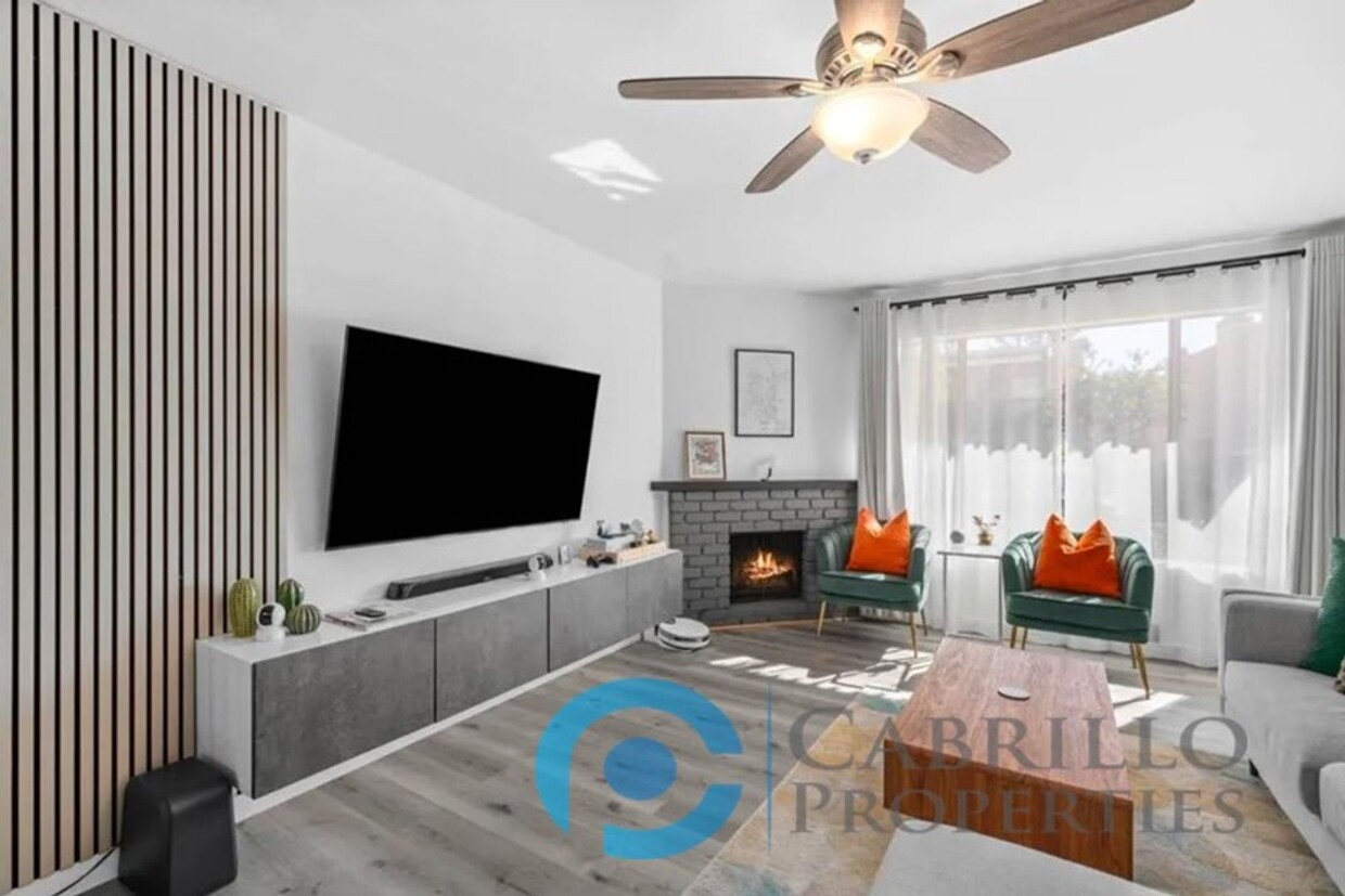 Foto principal - Stylish and Spacious Townhome for Rent in ...