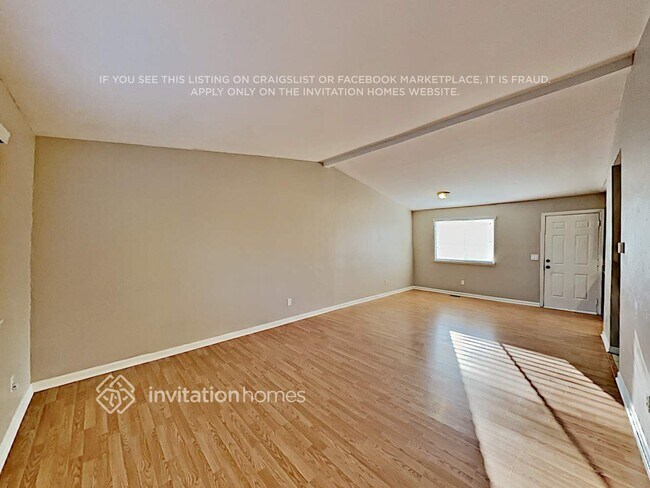 Building Photo - 4880 S Quintero St