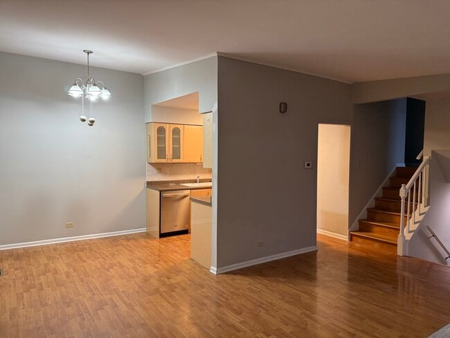 Building Photo - 410 Ashwood Ct