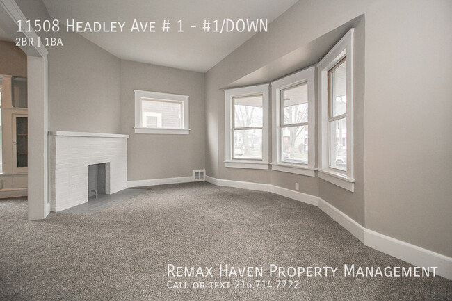 Foto del edificio - 11508 Headley DN, Cleveland - Spacious 2 b...