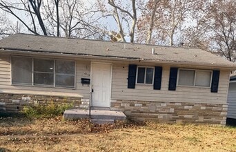 Building Photo - 4245 Smithfield Pl