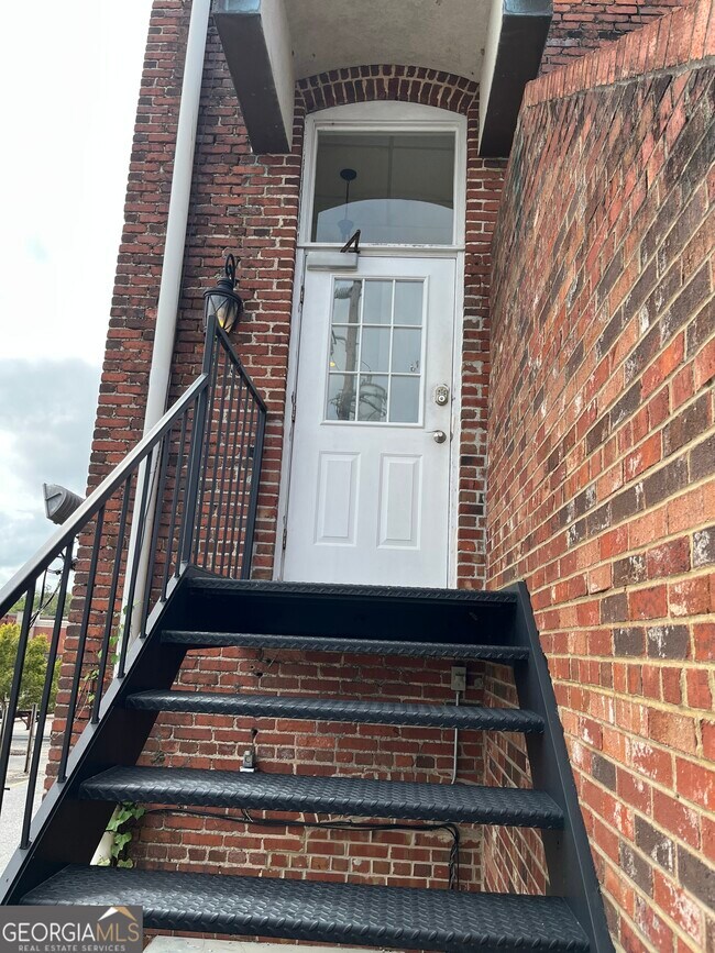 Foto del edificio - 55 E Main St