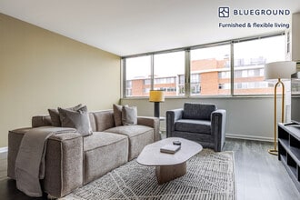 Building Photo - 901 S Ashland Ave