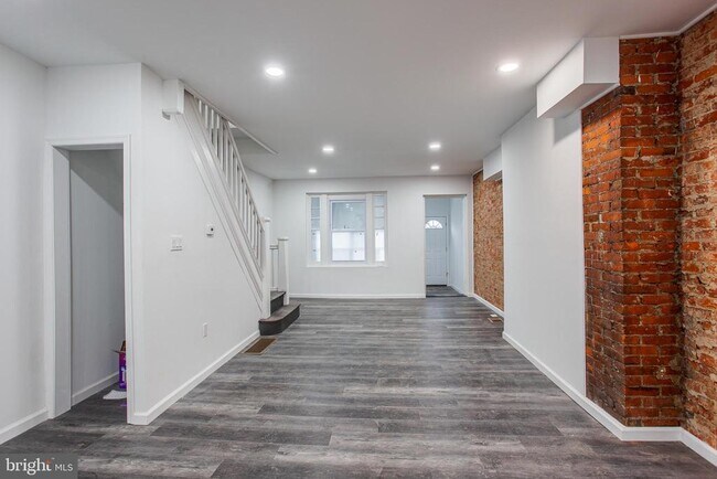 Foto del edificio - 5511 Willows Ave