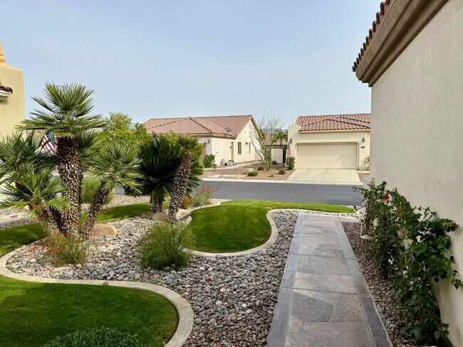 Foto del edificio - Home in the desirable Del Webb Community
