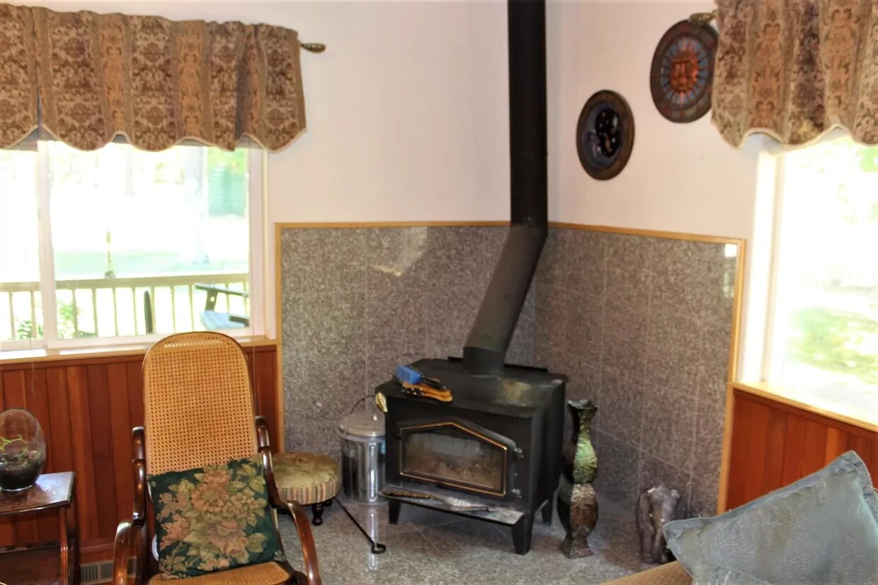 1025 Queens Branch Rd., Rogue River, OR 97537 House Rental in Rogue