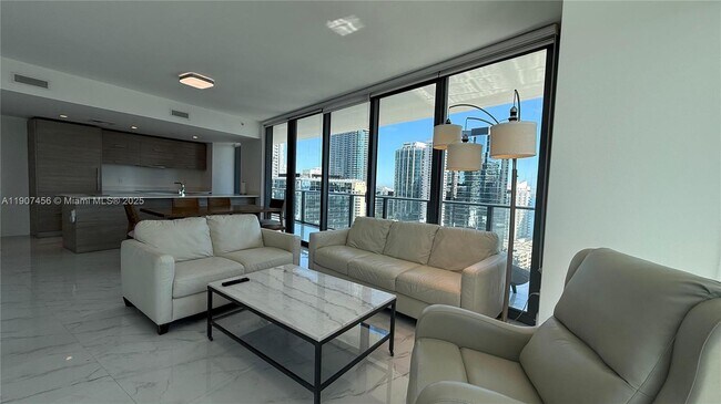 Foto del edificio - 1300 S Miami Ave