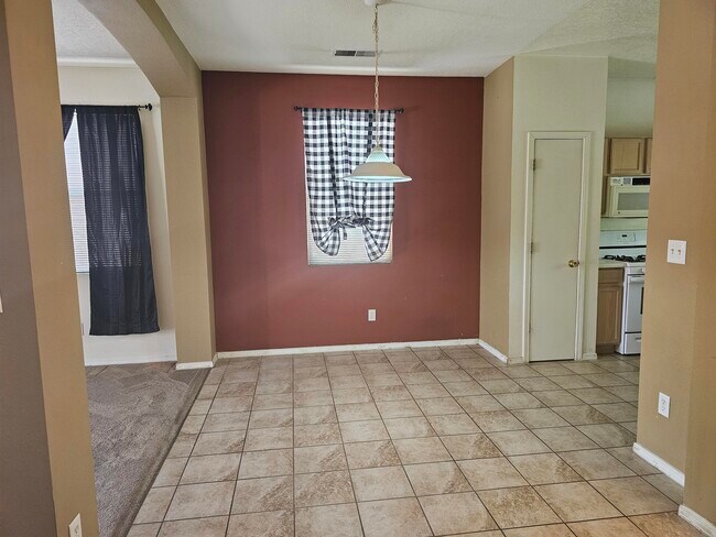 Building Photo - 719 Seaborn Dr SW
